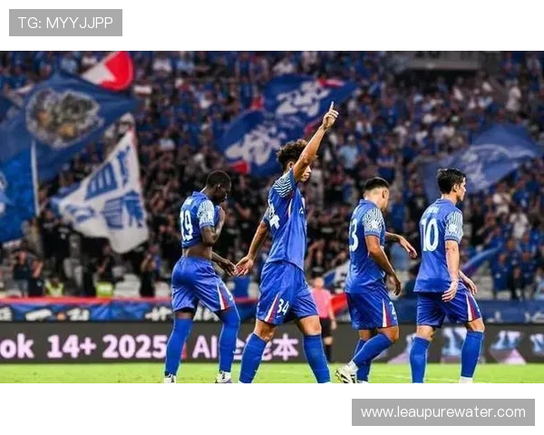 吴曦状态回暖,足球事业影响力不断扩展引关注 吴曦状态回暖,足球事业影响力不断扩展引关注