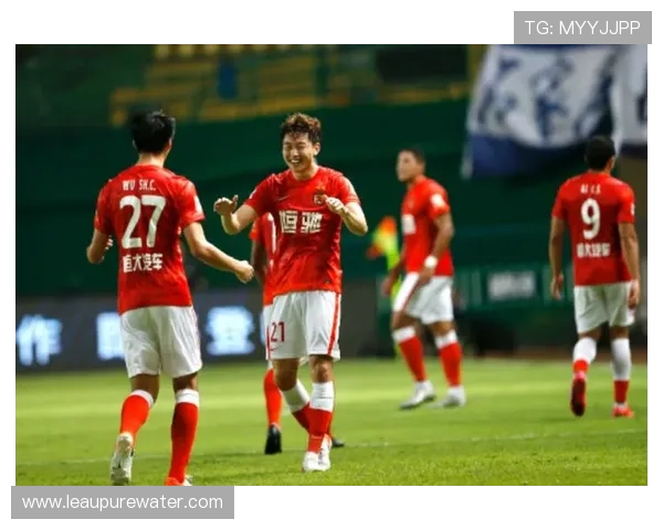 广州队欠薪风波持续发酵，球队积极探索解决方案以改善现状