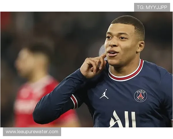 姆巴佩重返摩纳哥展现出稳定表现，继续塑造个人足球传奇